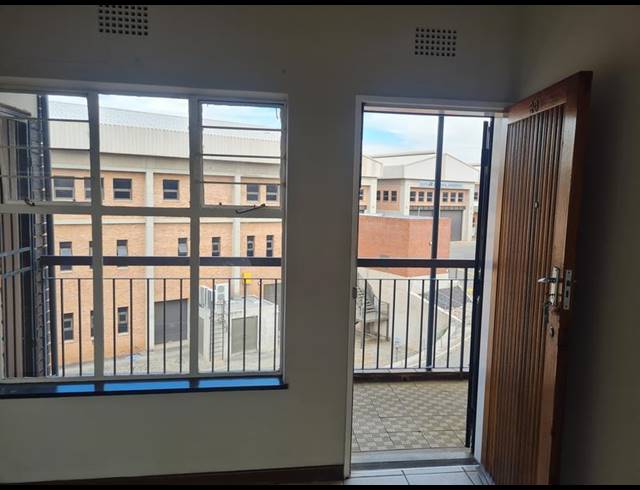 1 BEDROOM PROPERTY TO RENT IN FLORIDA PARK